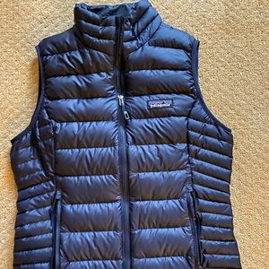 Patagonia Down Sweater Vest navy size XS